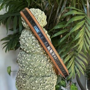 Elegant Black and Tan Women's Belt